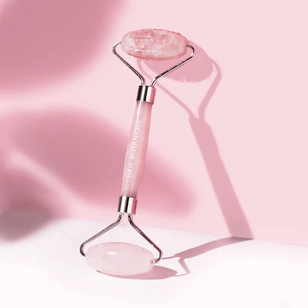 baie botanique dual action rose quartz face roller