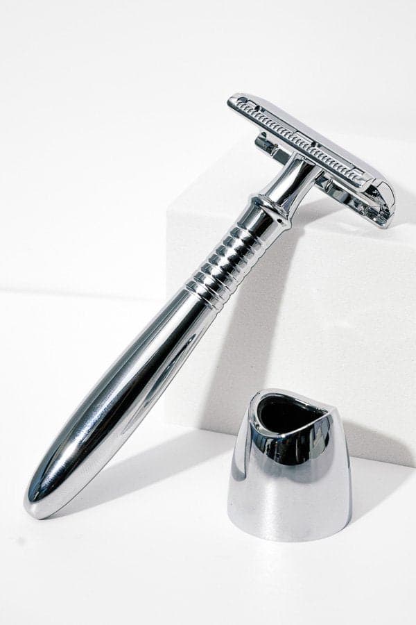 Premium Metal Double Edge Safety Razor with Stand and 5 Extra Blades